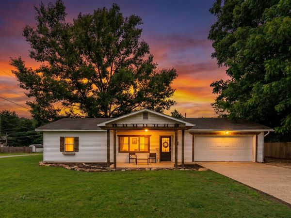 444 Monroe Street , Thayer, MO 65791