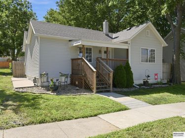 710 S Washington Street, Papillion, NE 68046