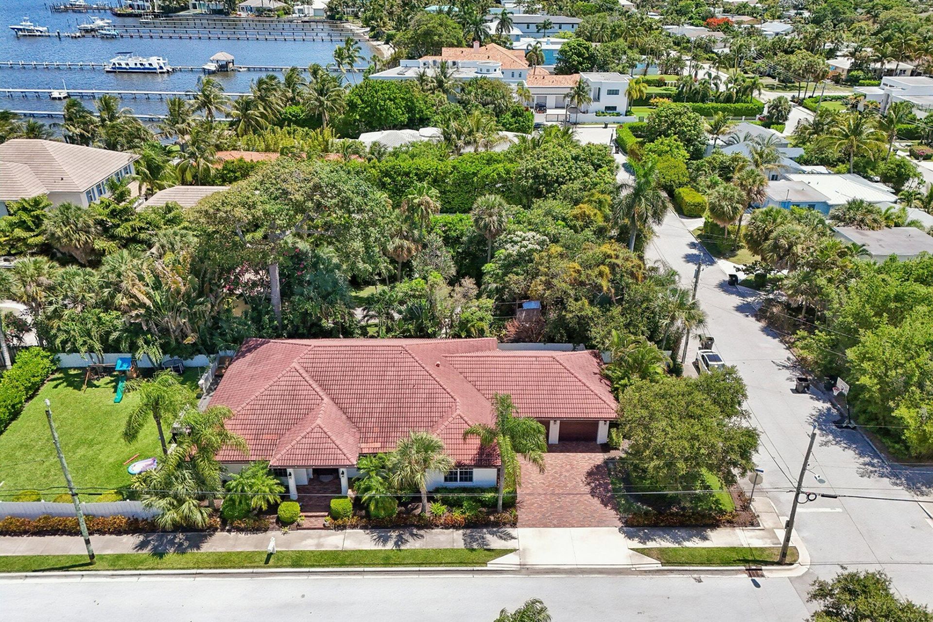 15 Wellesley Drive, Lake Worth Beach, FL 33460 Photo