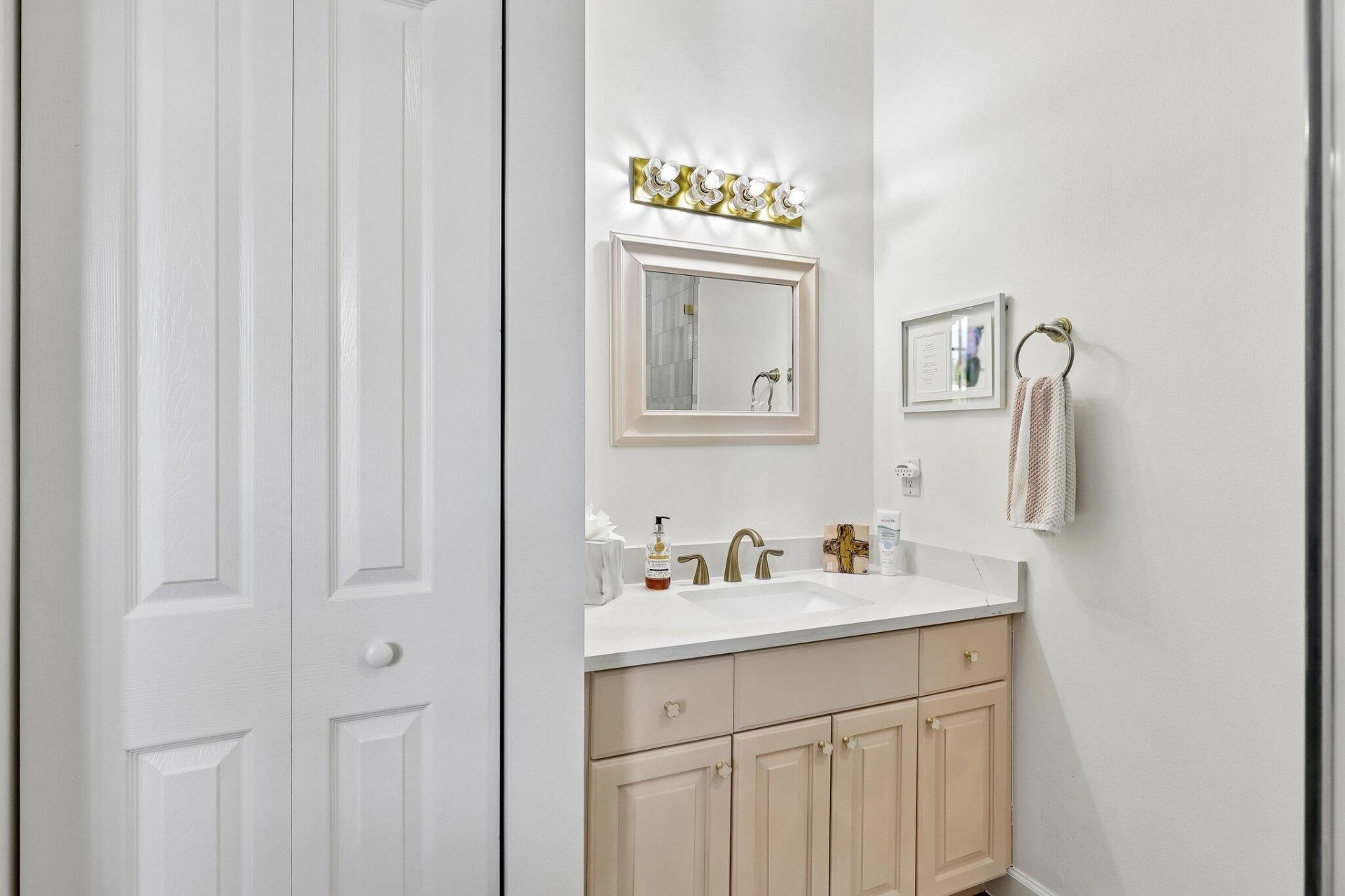 15 Wellesley Drive, Lake Worth Beach, FL 33460 Photo