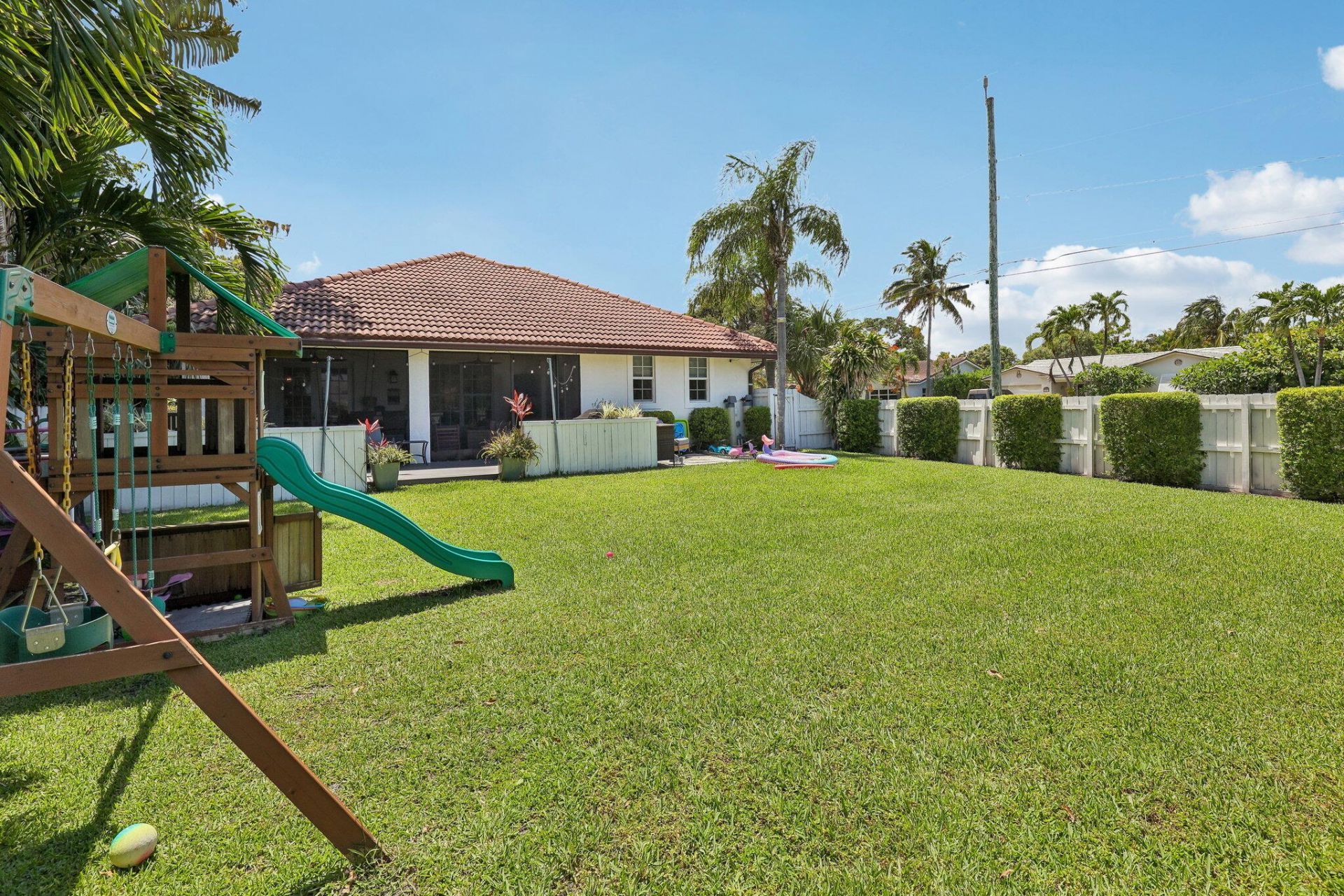 15 Wellesley Drive, Lake Worth Beach, FL 33460 Photo
