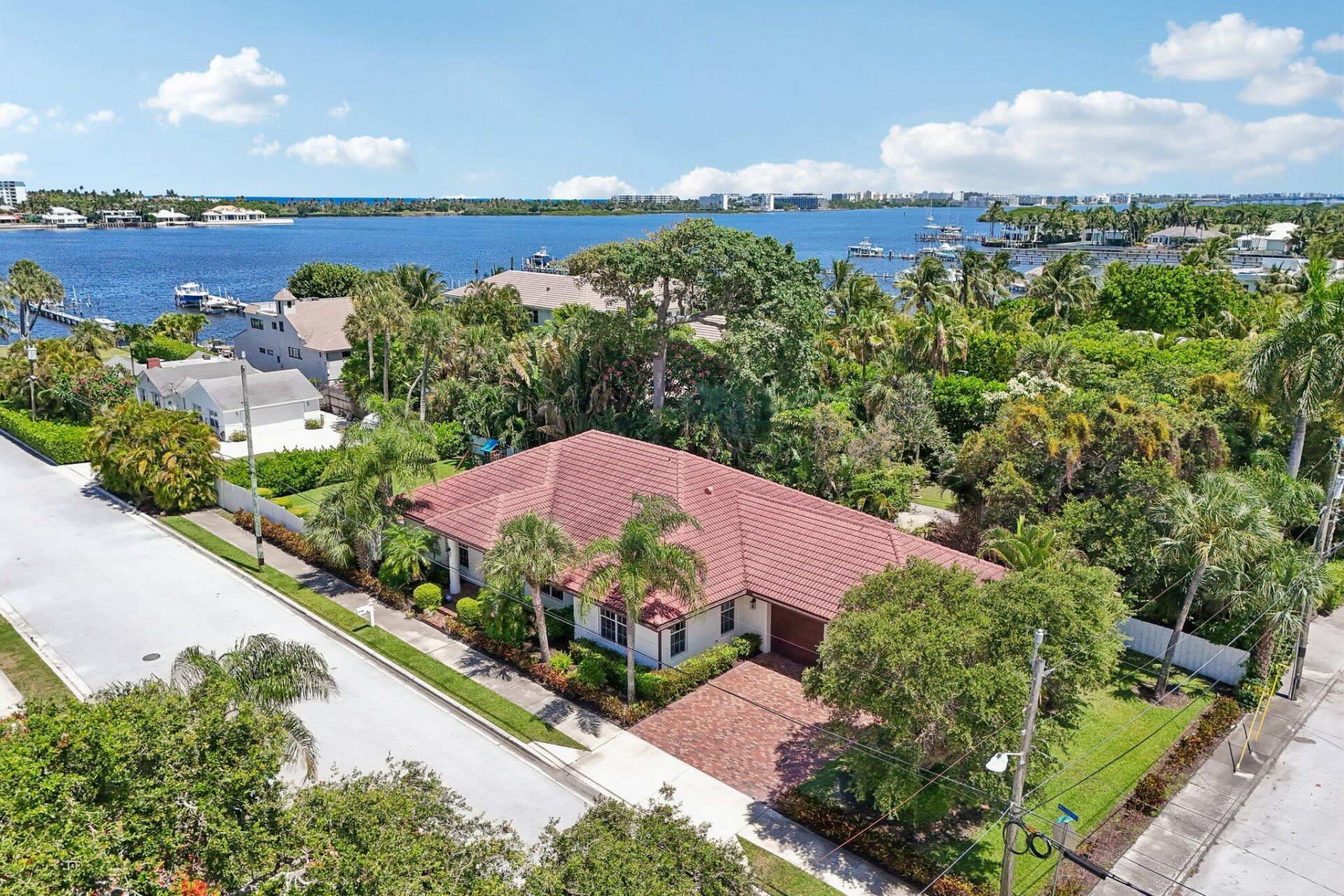 15 Wellesley Drive, Lake Worth Beach, FL 33460 Photo