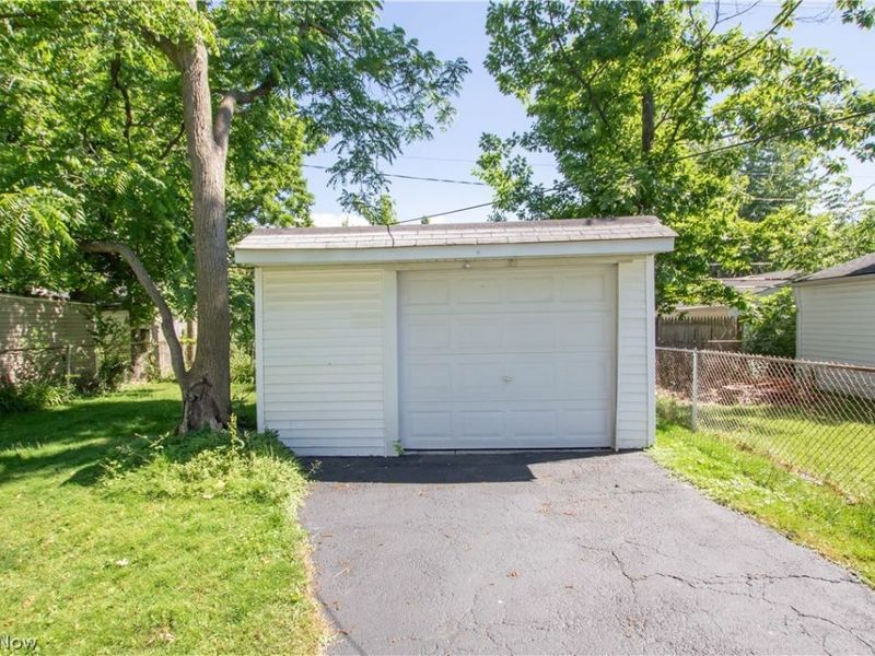 21412 Watson Road, Maple Heights, OH 44137 Photo 32