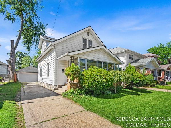 850 Richmond Street NW, Grand Rapids, MI 49504