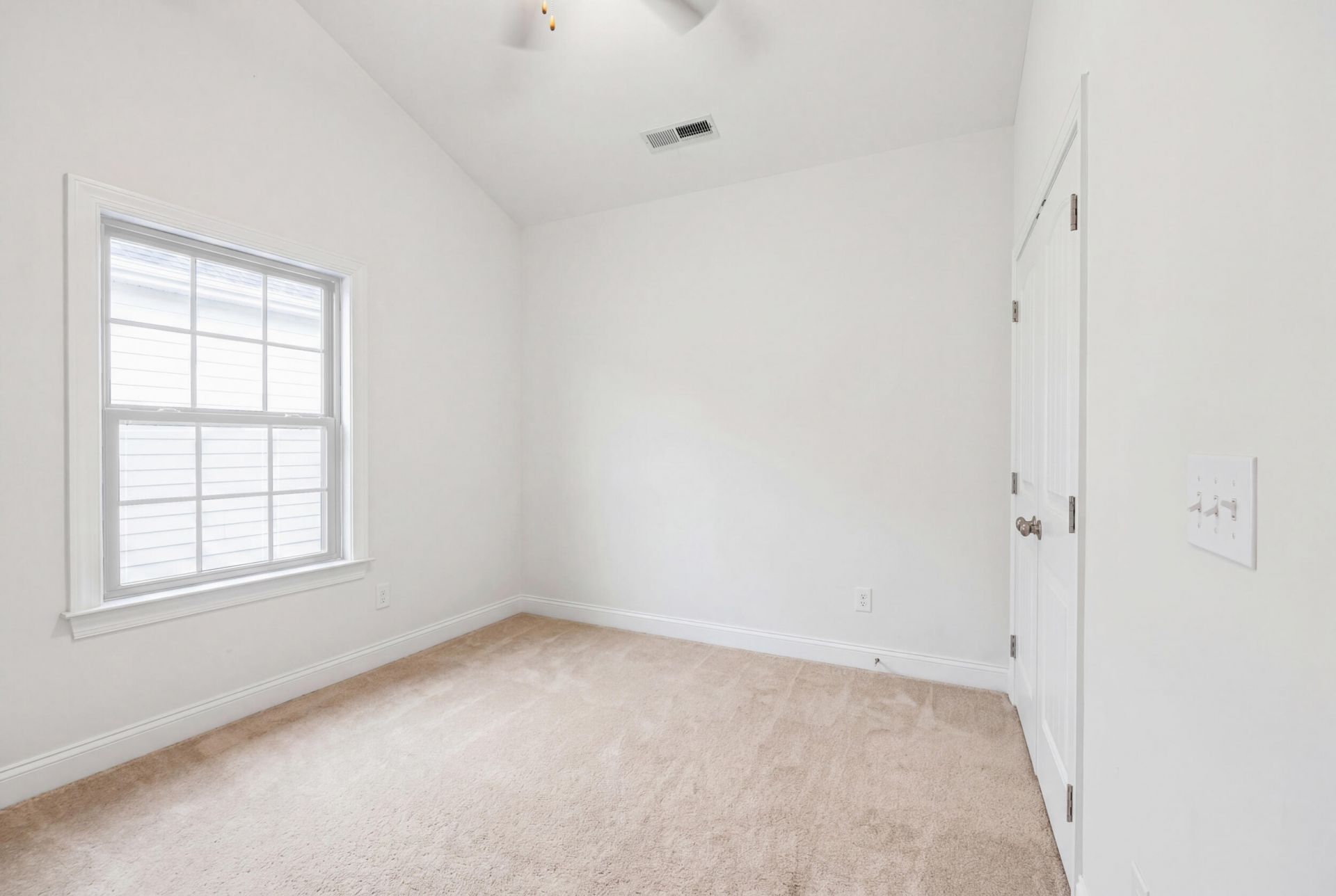 105 N Levee Drive Photo 34
