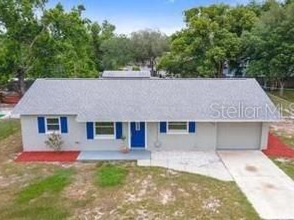 35904 DAWN DRIVE , LEESBURG, FL 34788
