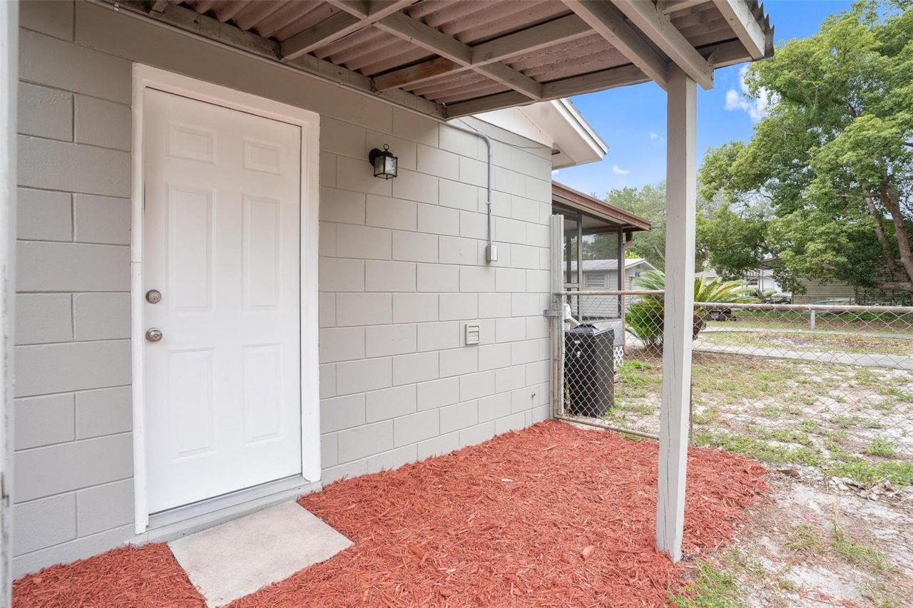 35904 Dawn Drive , Leesburg, FL 34788 Photo