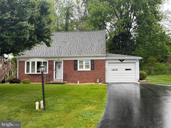 1339 MEADOWCREEK LANE , LANCASTER, PA 17603