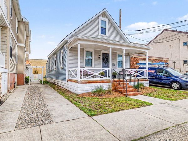 5 N ADAMS, MARGATE CITY, NJ 08402