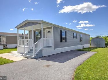 75 LOBIN ROAD , EAST EARL, PA 17519