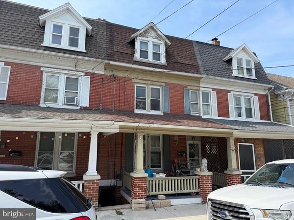 39 W GAY STREET , RED LION, PA 17356
