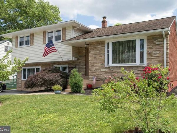 13 HILLCROFT ROAD, NEWARK, DE 19711