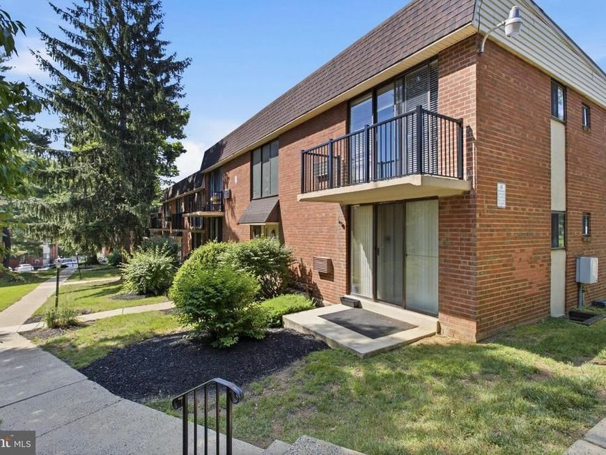 100 E Glenolden Avenue , Unit B-6, Glenolden, PA 19036 Main Photo