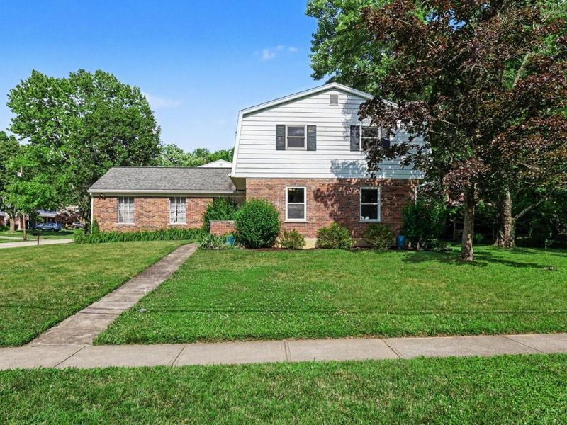 1992 Gainsborough Lane, Anderson Twp, OH 45230 Photo 1