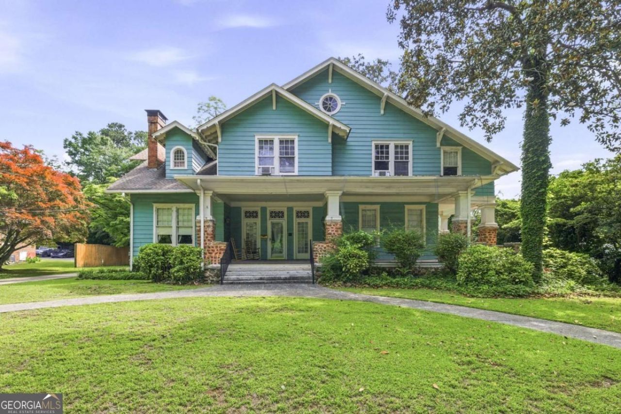 121 W Candler Street, Winder, GA 30680 Main Photo