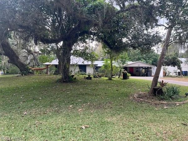 4002 Teak CT , LABELLE, FL 33935