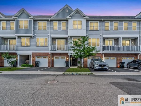 707 Greenland Square , Highland Park, NJ 08904