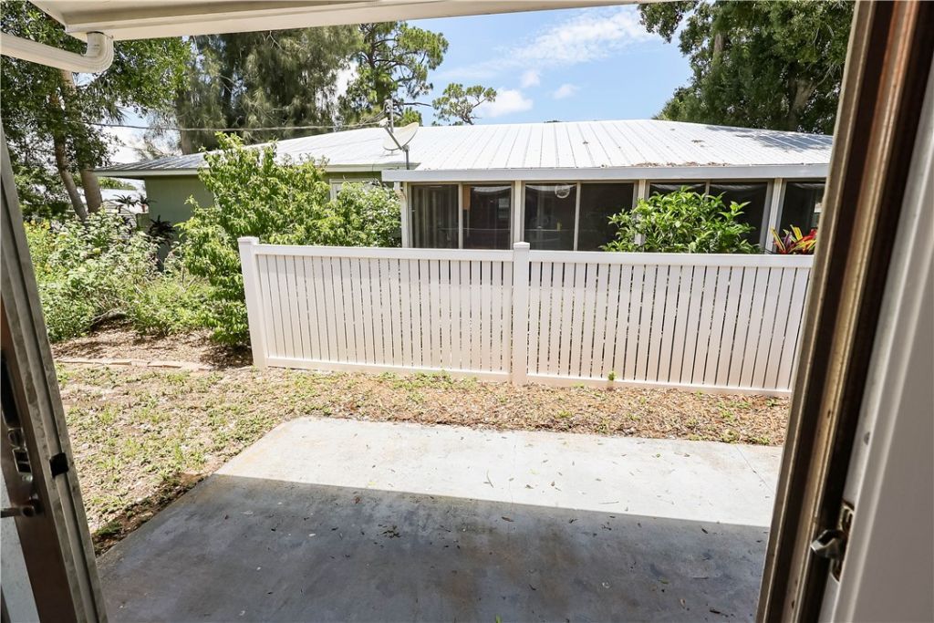 1401 31st Avenue, Vero Beach, FL 32960 Photo