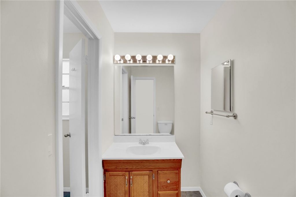 1401 31st Avenue, Vero Beach, FL 32960 Photo