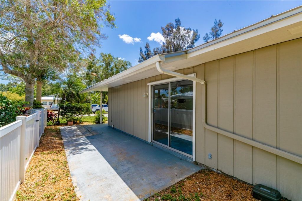 1401 31st Avenue, Vero Beach, FL 32960 Photo