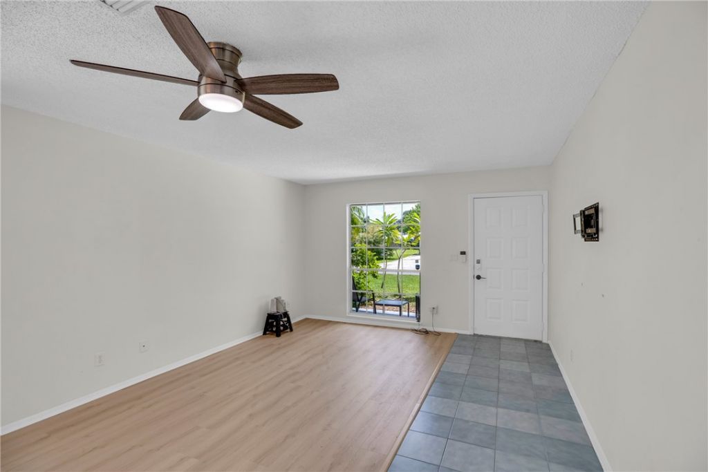 1401 31st Avenue, Vero Beach, FL 32960 Photo