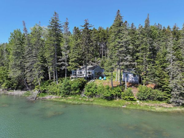 37 Webb Cove Way , Stonington, ME 04681