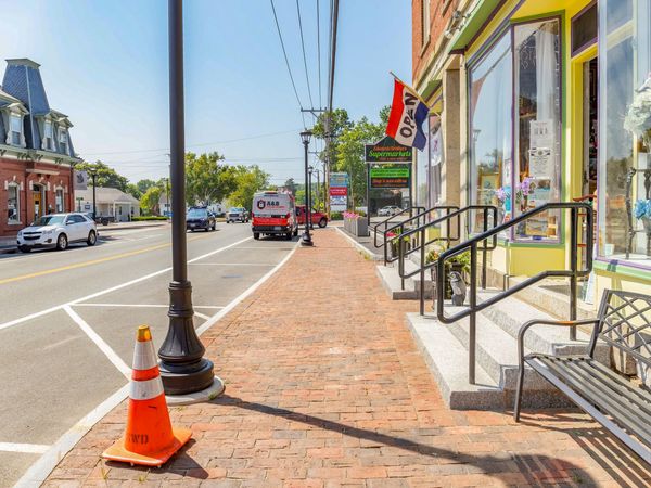 28 E Main Street , Searsport, ME 04974