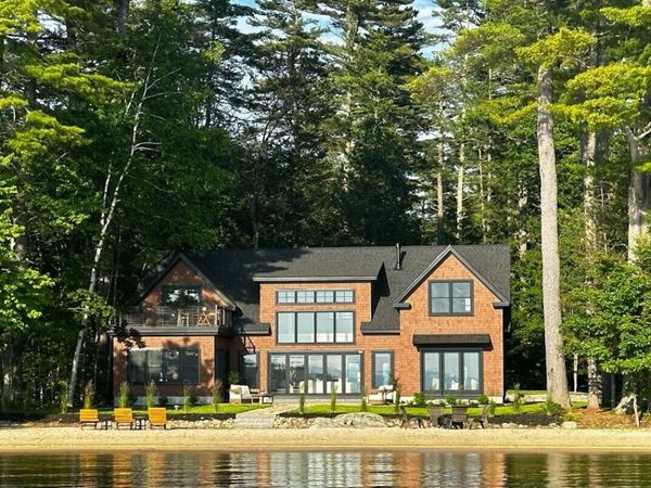 32 Hutchins Road, Raymond, ME 04071