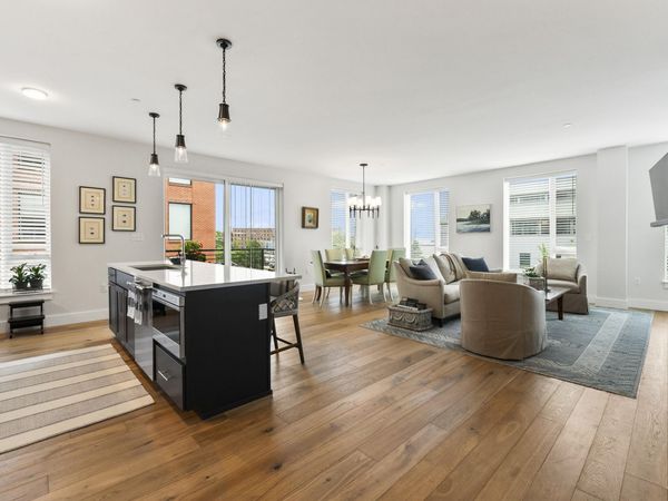383 Commercial Street , Unit 300, Portland, ME 04101