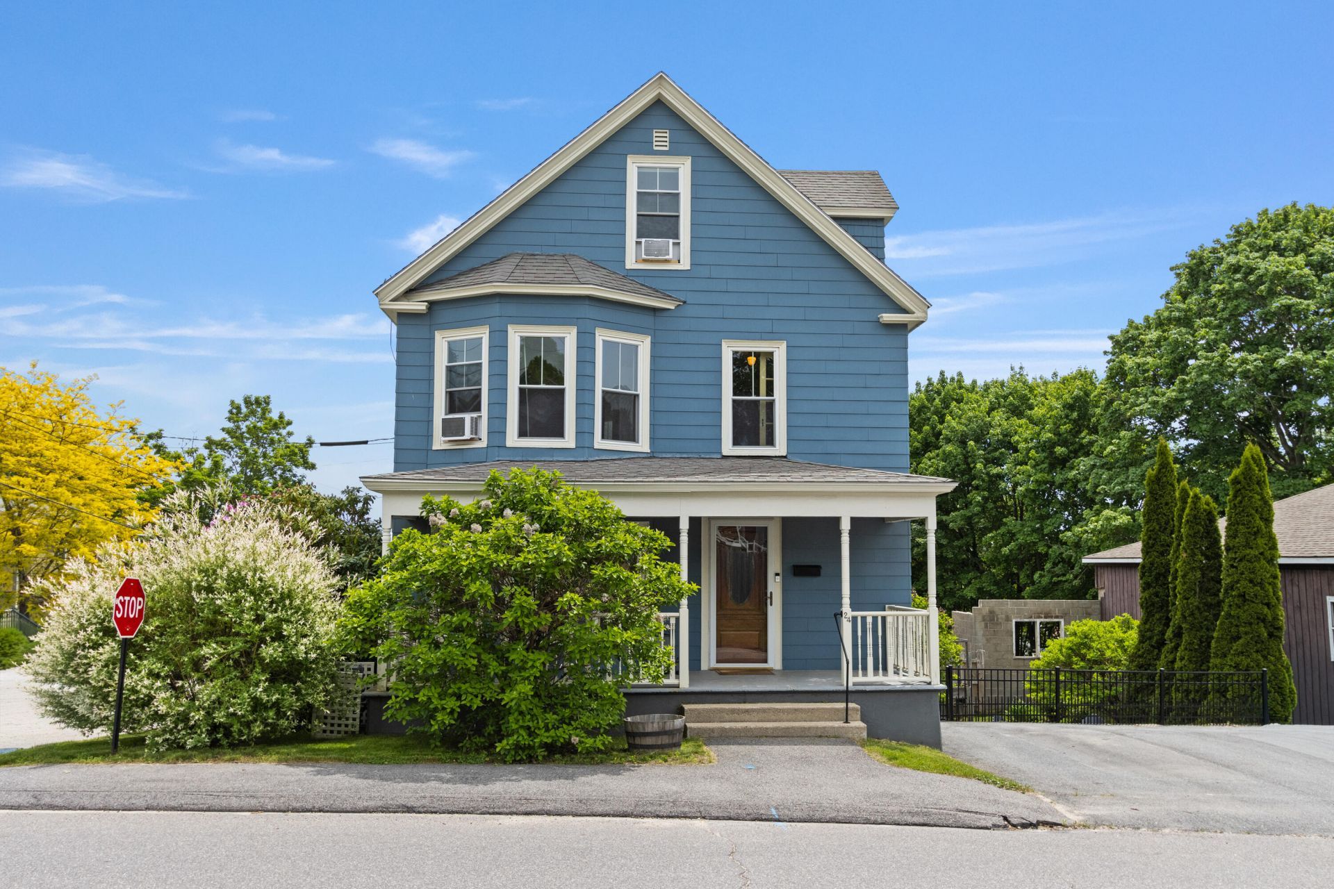 24 Grandview Avenue, South Portland, ME 04106 Main Photo