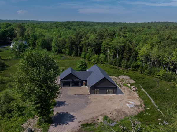 40 Smiling Acres Drive , Freeport, ME 04032