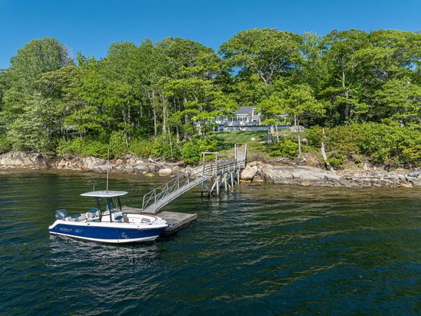 637 Ocean Point Road, Boothbay, ME 04544