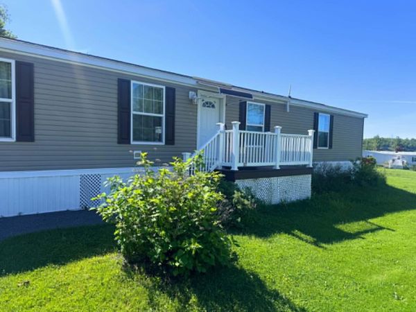 27 Marie Circle , Sabattus, ME 04280
