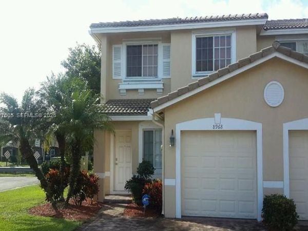 8968 Lancaster St , Tamarac, FL 33321