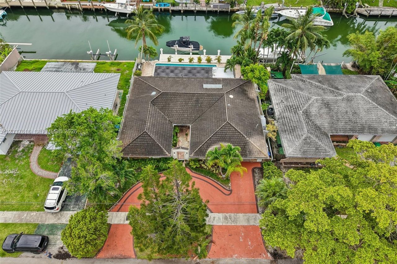 1140 NE 87th St, Miami, FL 33138 Photo