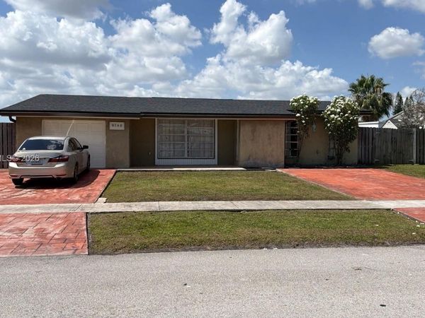 Pembroke Pines, FL 33024