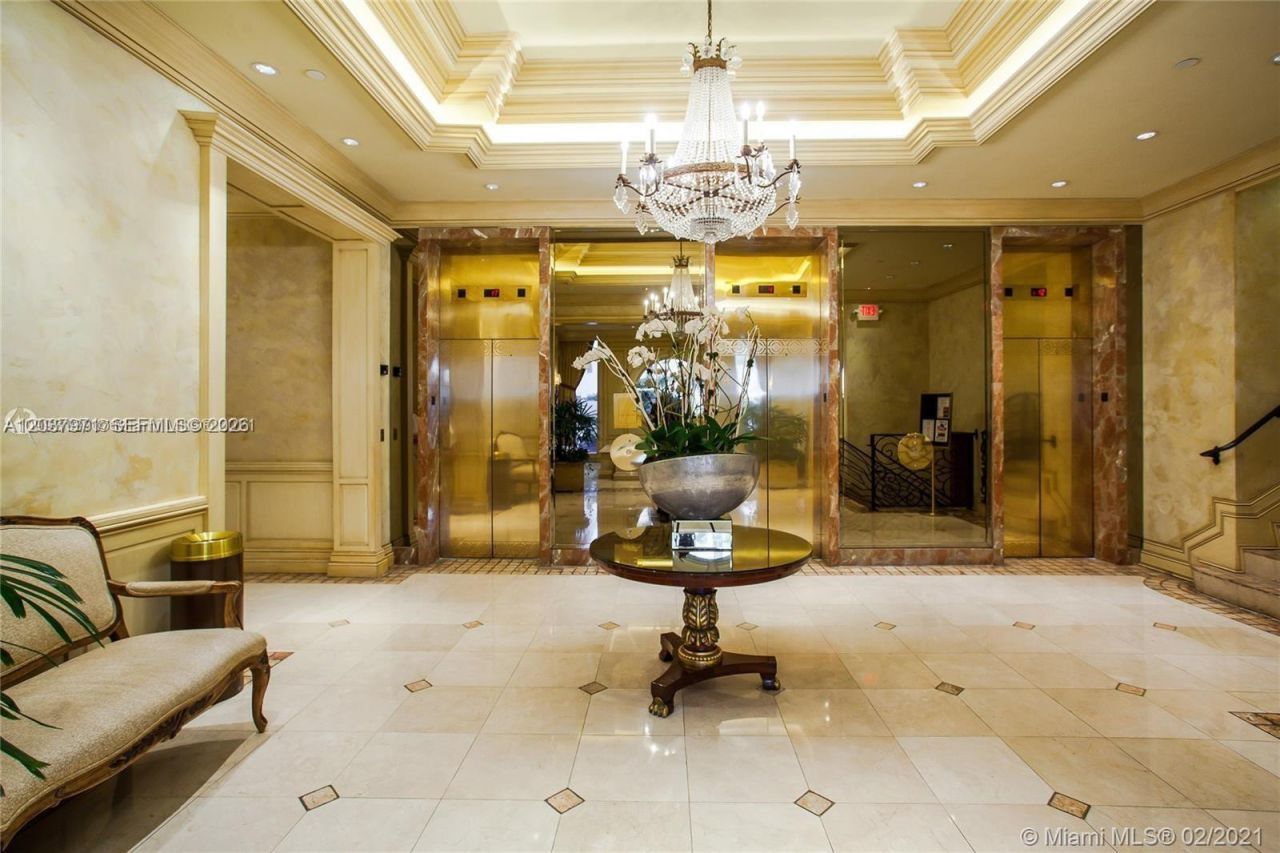 19707 Turnberry Way , Unit 23F, Aventura, FL 33180 Photo