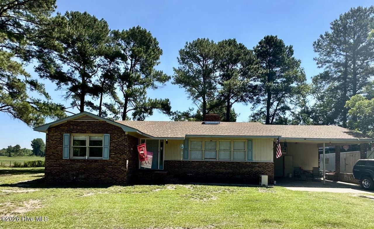 1073 Old Baker Road, Maxton, NC 28364 Main Photo
