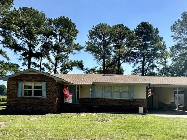 1073 Old Baker Road, Maxton, NC 28364