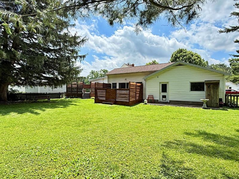 827 Upton Road, Fremont, OH 43420 Photo 30