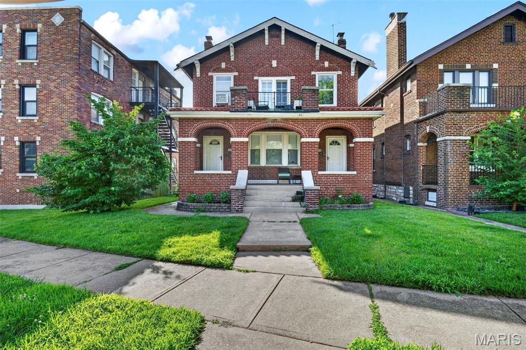 4200 Lawn Avenue, Saint Louis, MO 63109 Main Photo