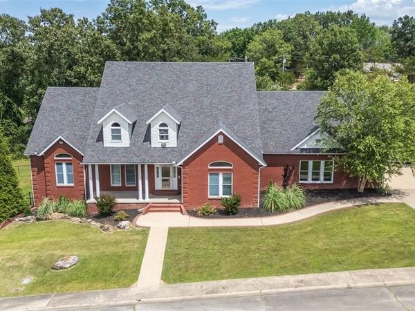 2548 Stone Ridge Drive, Poplar Bluff, MO 63901