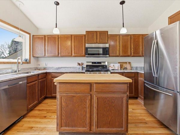 3836 Westbury Lane , Eagan, MN 55123