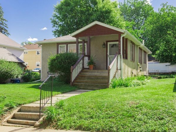 222 Fisk Street , Saint Paul, MN 55104