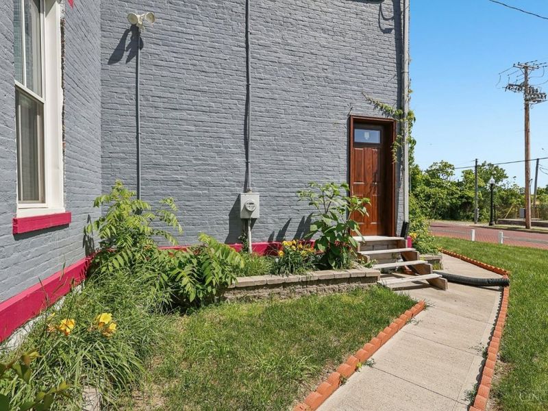 33 N Paul Laurence Dunbar Street, Dayton, OH 45402 Photo 9