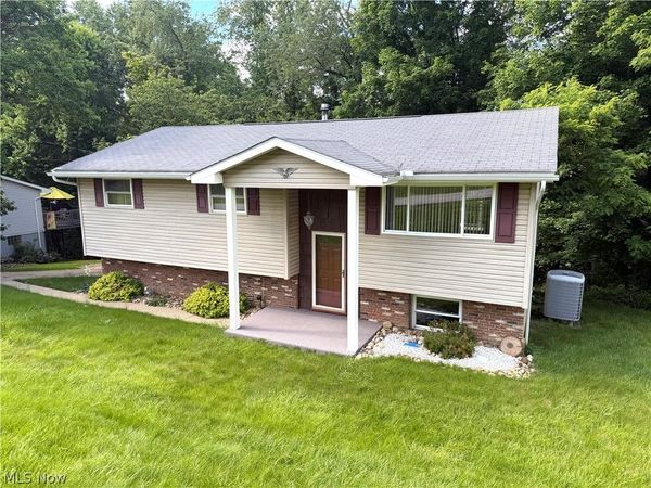 791 N Overlook Drive , Wintersville, OH 43953