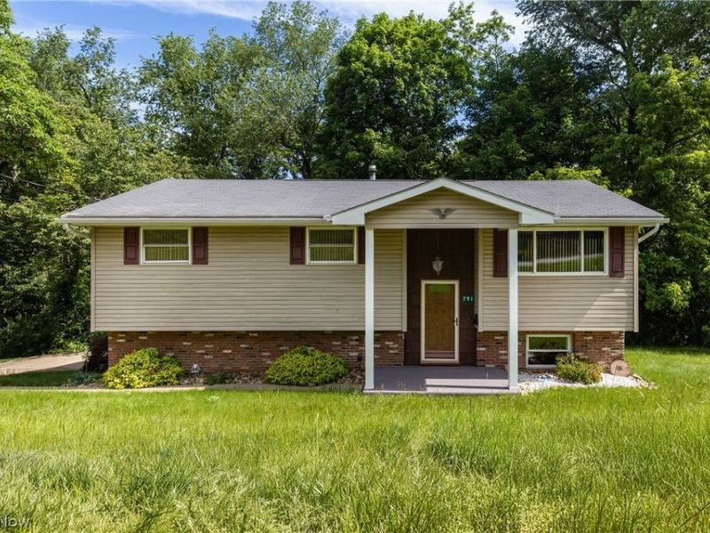 791 N Overlook Drive, Wintersville, OH 43953 Photo 23