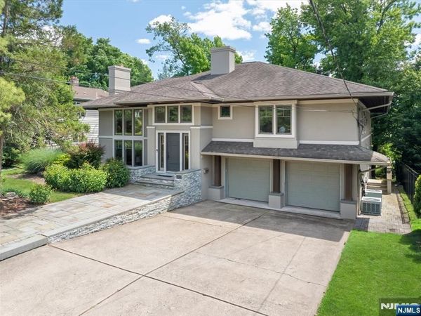 130 Van Nostrand Avenue, Englewood Cliffs, NJ 07632