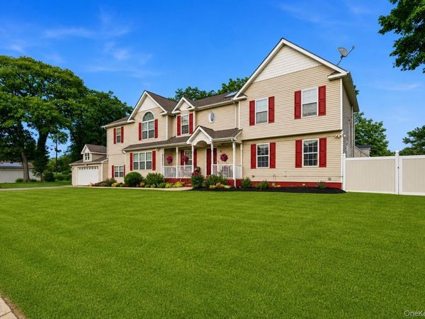 303 N Westchester Avenue N, West Babylon, NY 11704