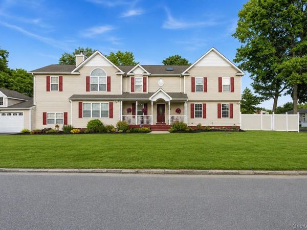 303 N Westchester Avenue N, West Babylon, NY 11704